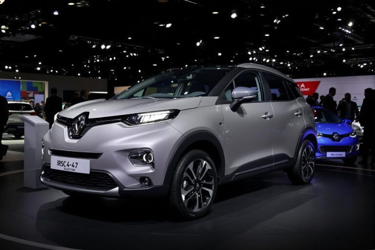 Découvrez les Renault 4 et Citroën C4 Revisitées et Autres Pépites du Mondial de l'Auto 2024