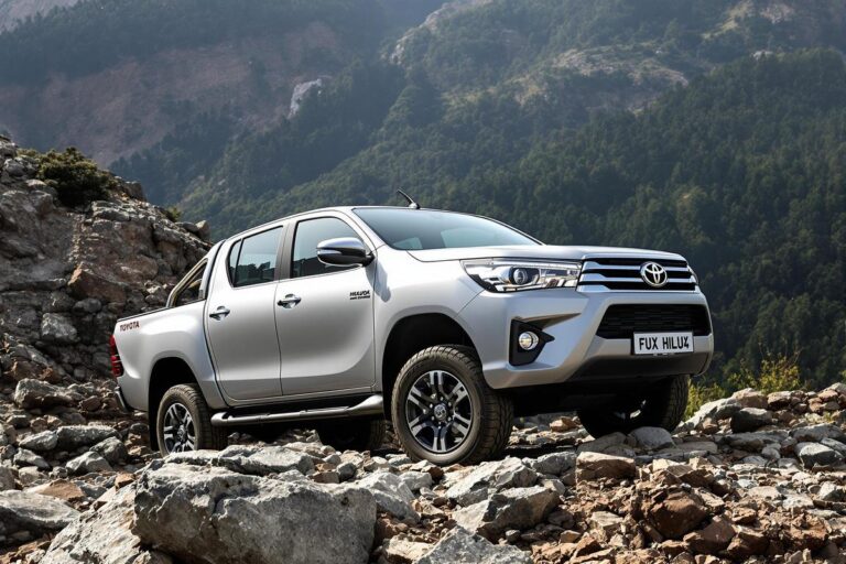 Le vrai 4x4 à prix raisonnable : même moteur increvable que le Land Cruiser mais 40 000€ de moins - passionandcar.fr