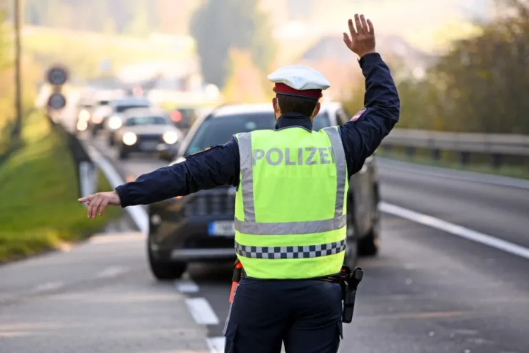 il est flashé à vive allure sur l'autoroute dans le Cantal