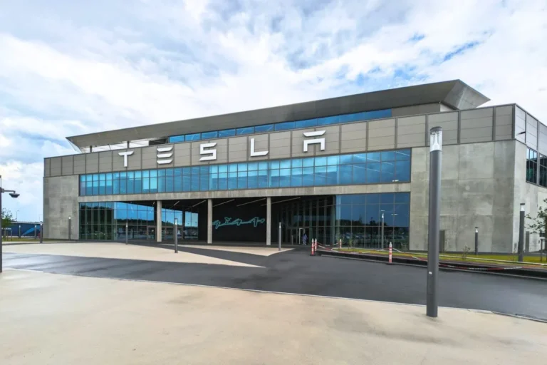 Tesla prépare un lancement inattendu en Europe
