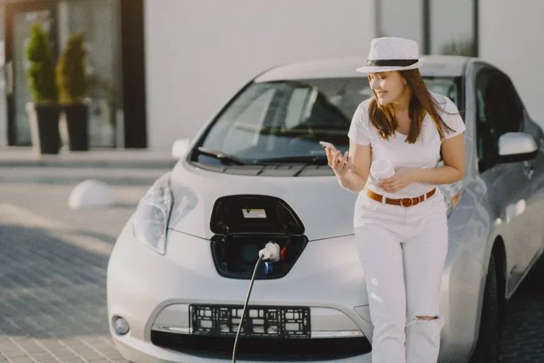 cette-voiture-electrique-revolutionne-avec-1500-km-dautonomie