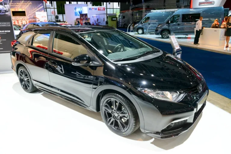 Il rachète sa propre voiture