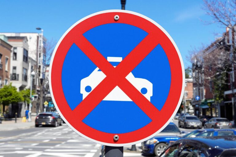 Tout savoir sur le panneau interdiction stationner