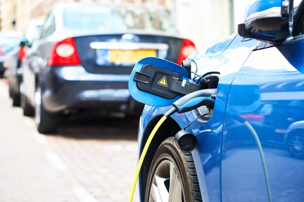 cette électrique pollue déjà moins qu’une thermique